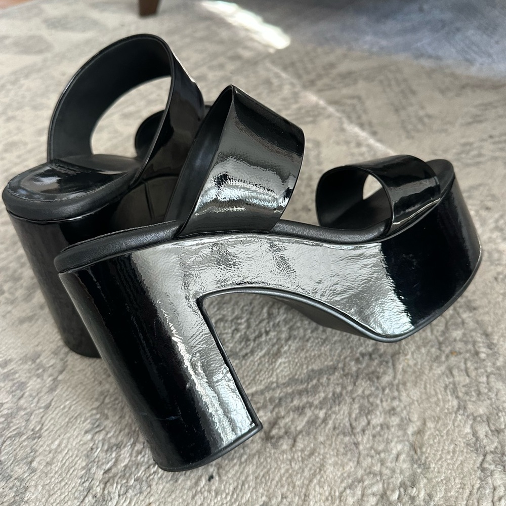 Jeffrey Campbell Denate Patent 2-strap sandals. Block platform heels. - Picture 3 of 5